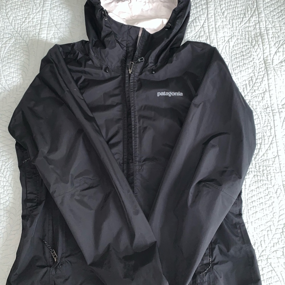 Patagonia Raincoat. Woman’s. Size M.